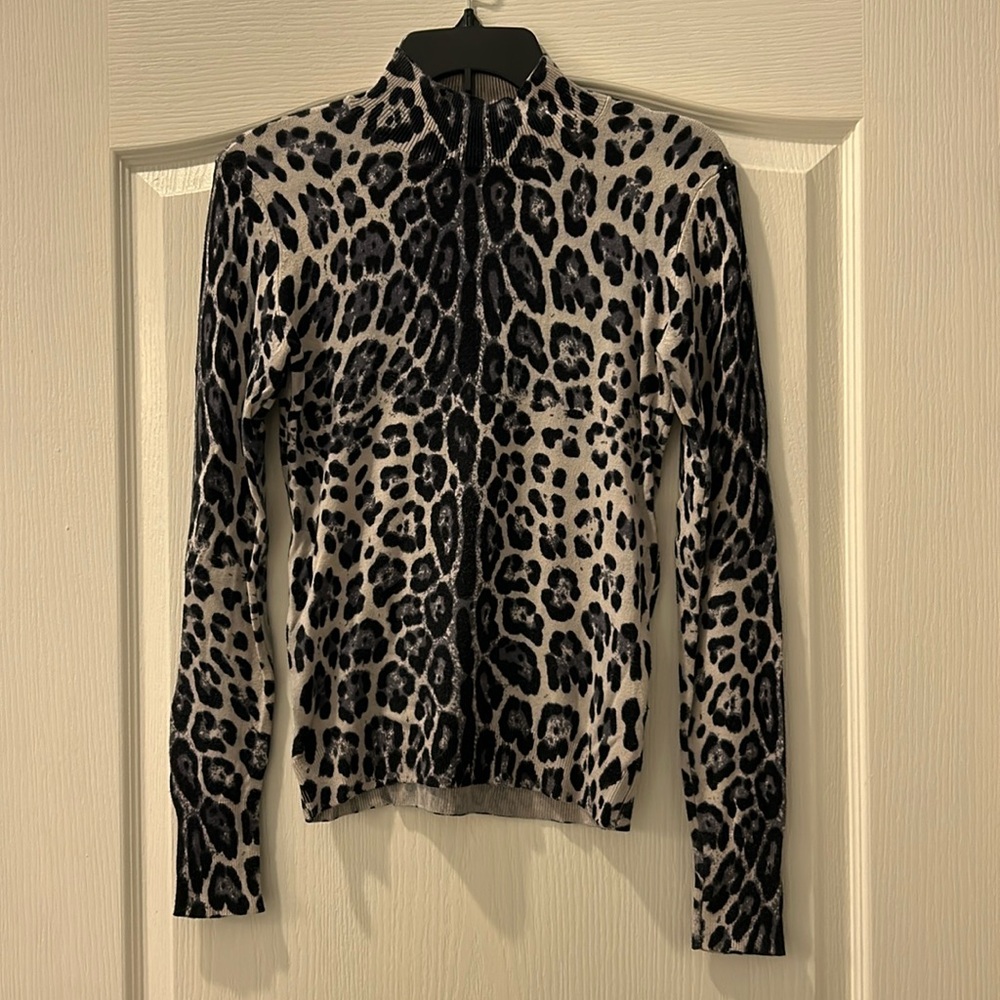 Women’s leopard print turtleneck
